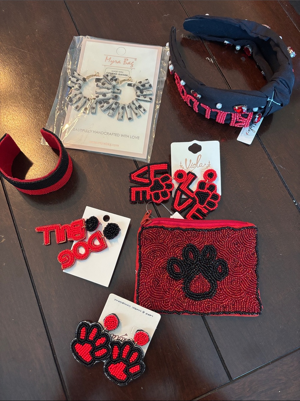 Georgia Football Earringa - Picture 1 of 1